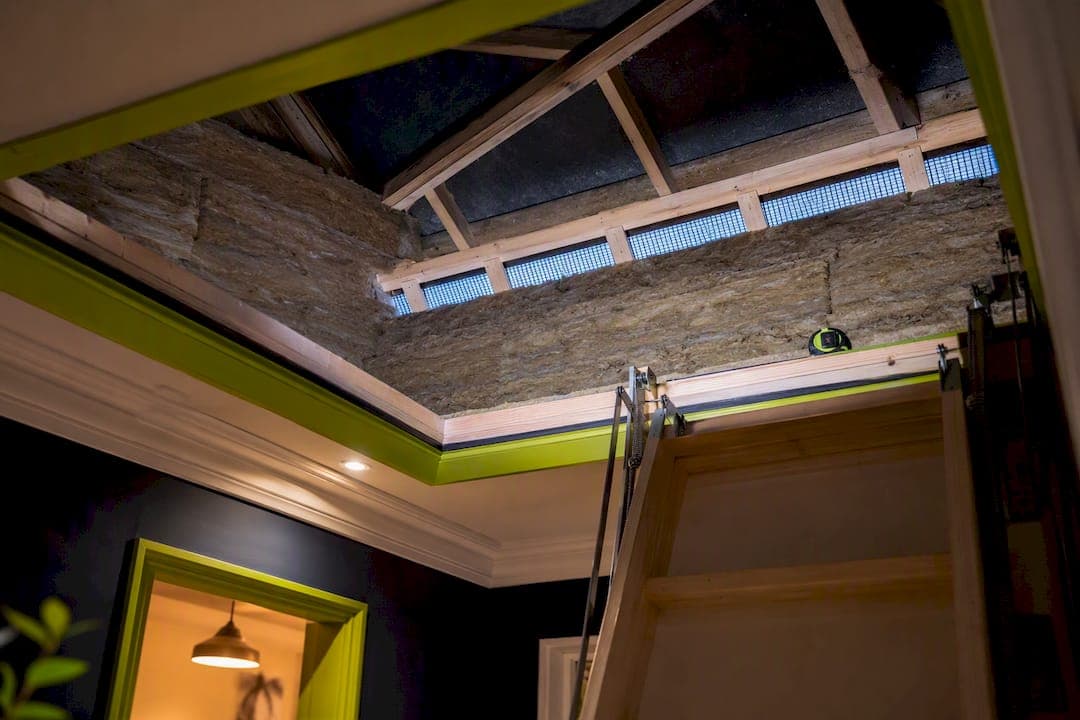 270mm And Ventilation: Loft Insulation Building Regs UK 2026