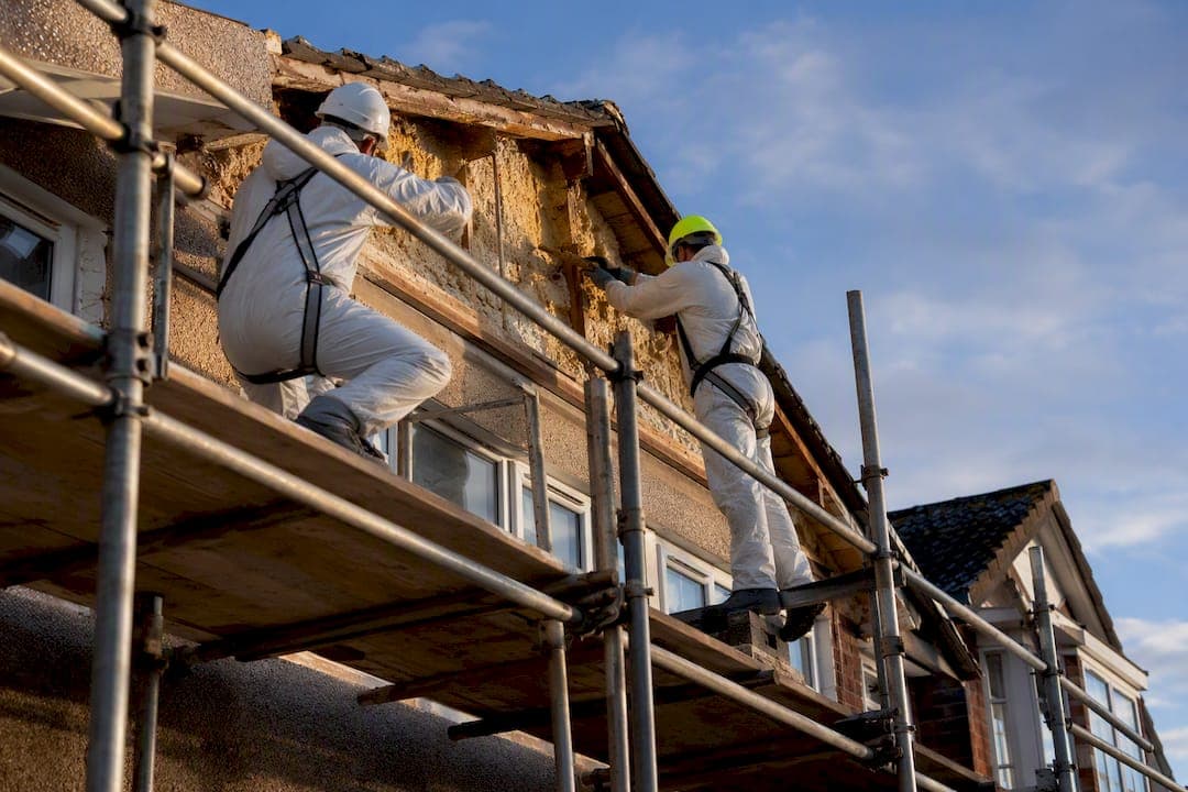 UK Homeowners: TG20 Scaffolding for Insulation Removal in 1 to 7 Days