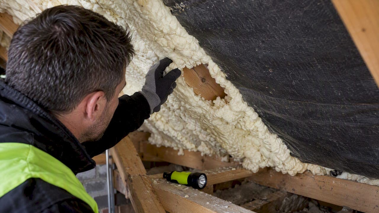 Felt Roofs: Check Spray Foam Risks Before a UK Remortgage